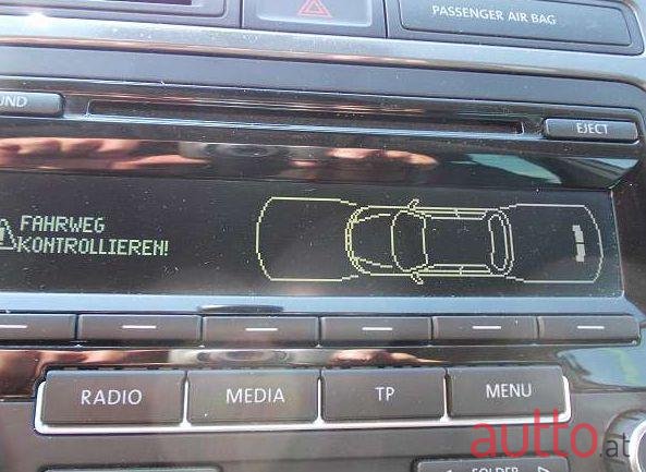 2013' Volkswagen Tiguan photo #2