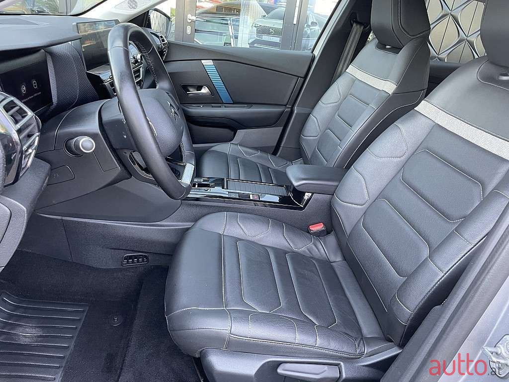 2022' Citroen C4 photo #5