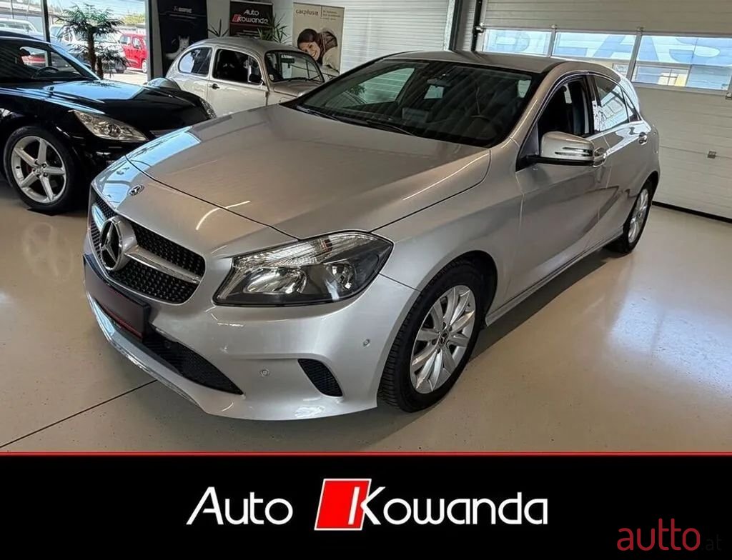 2017' Mercedes-Benz A-Klasse photo #4