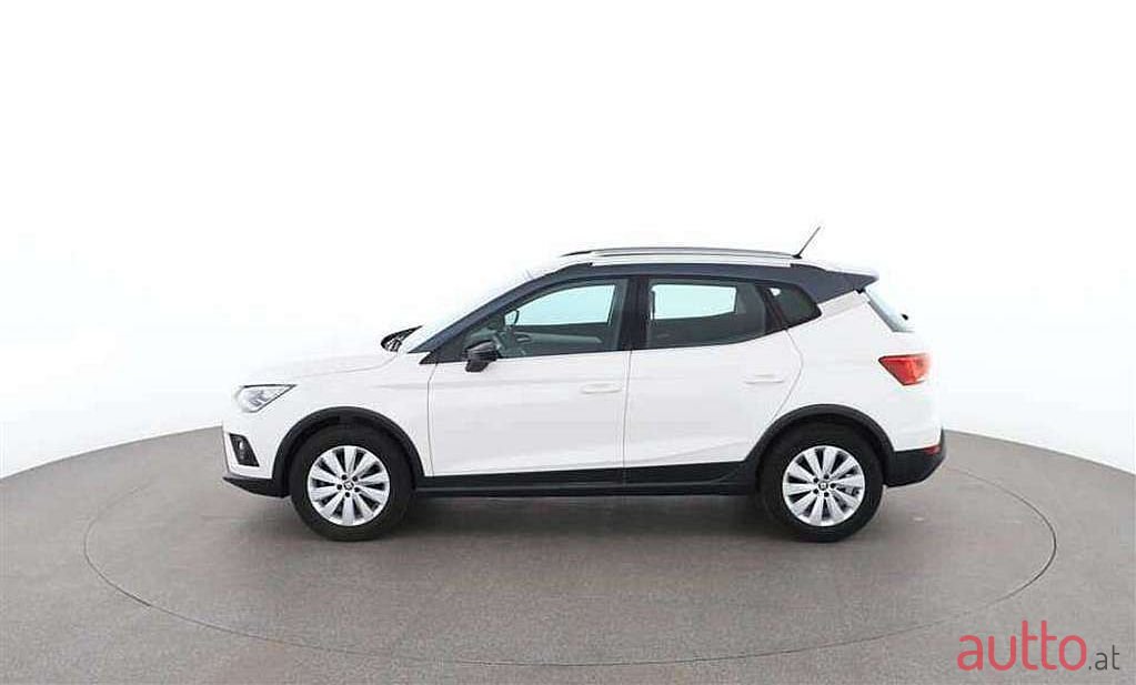 2020' SEAT Arona photo #4