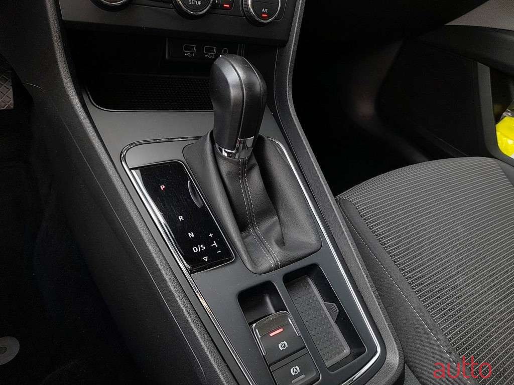 2018' SEAT Leon photo #5