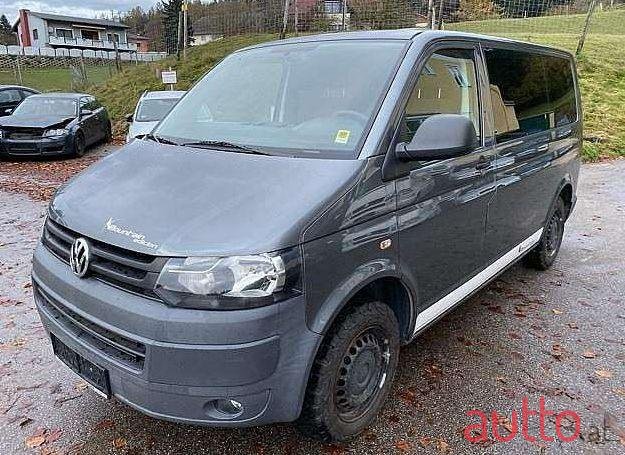 2011' Volkswagen T5 photo #1