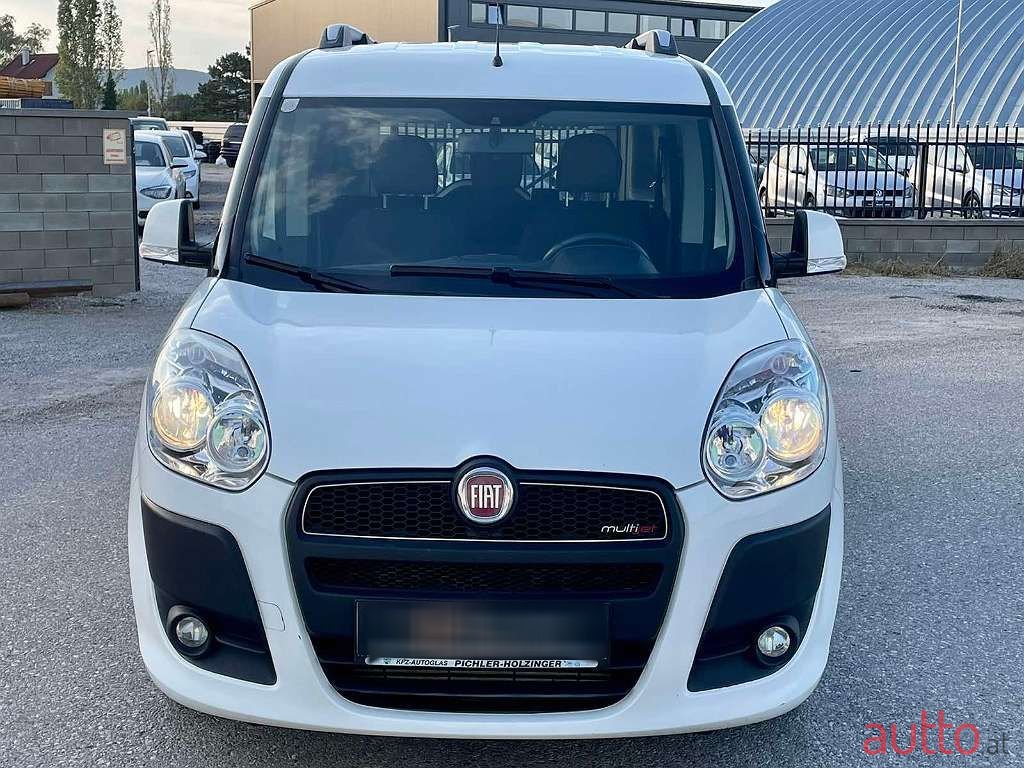 2013' Fiat Doblo photo #2