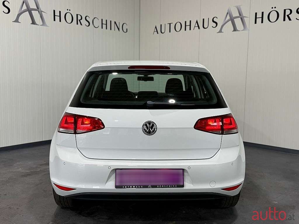 2014' Volkswagen Golf photo #5