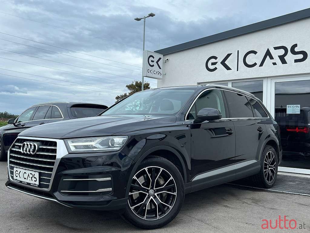 2017' Audi Q7 photo #1