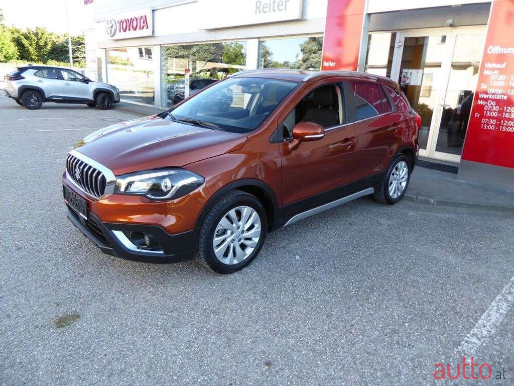 2018' Suzuki SX4 photo #2