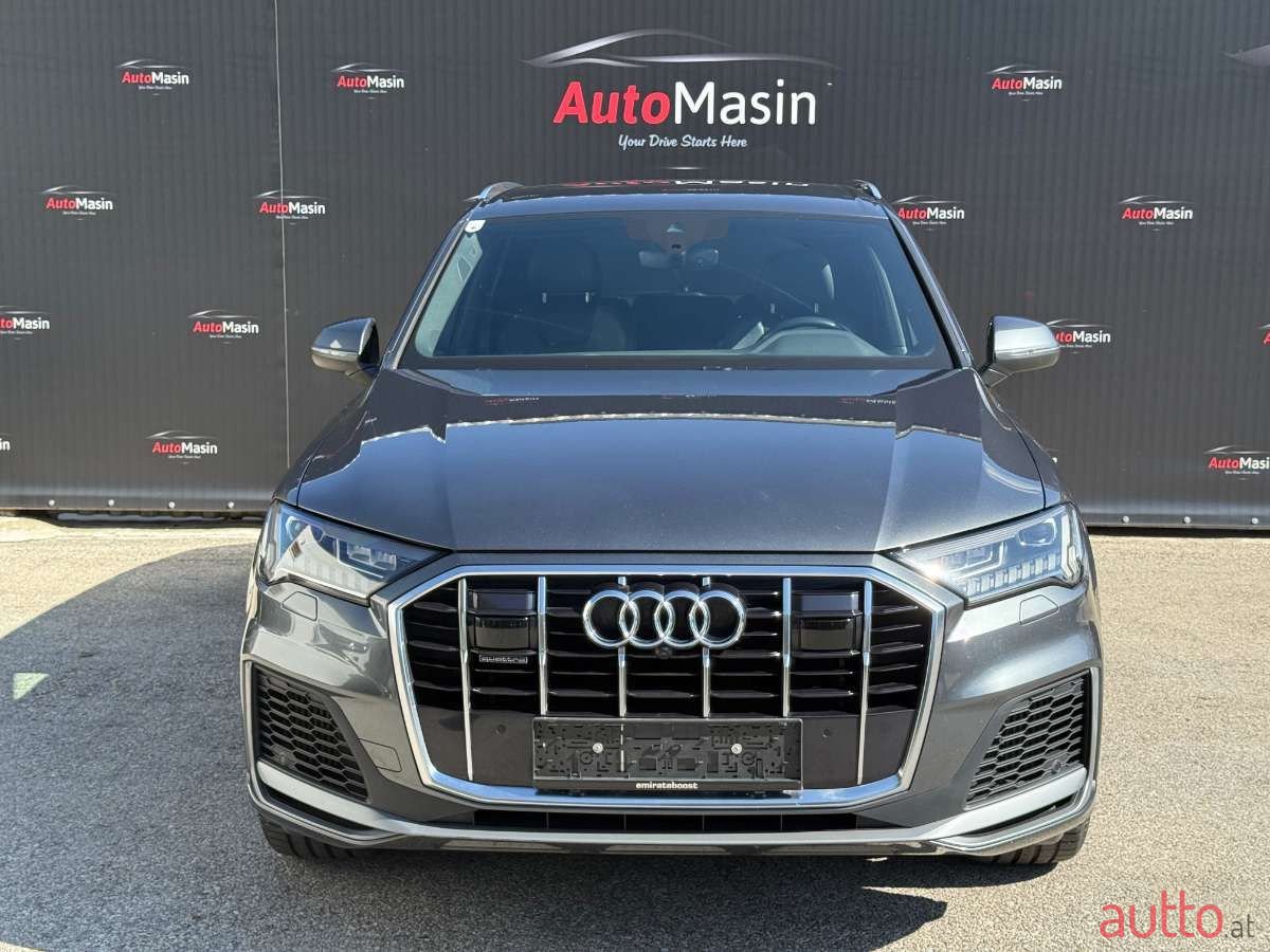 2021' Audi Q7 photo #3