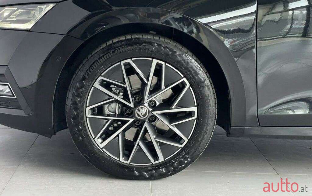 2022' Skoda Octavia photo #3