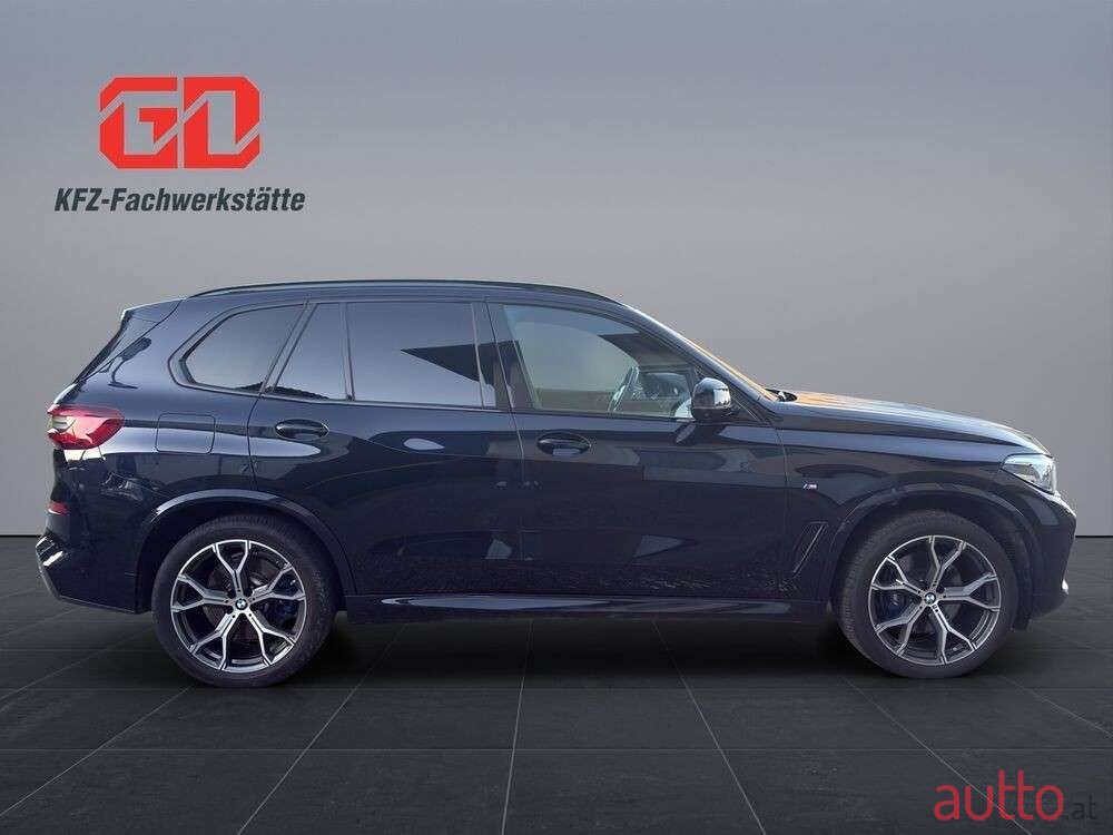 2021' BMW X5 photo #6