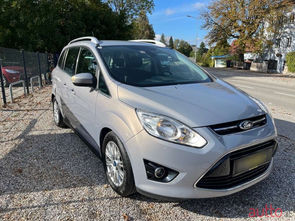 2011' Ford C-MAX photo #3