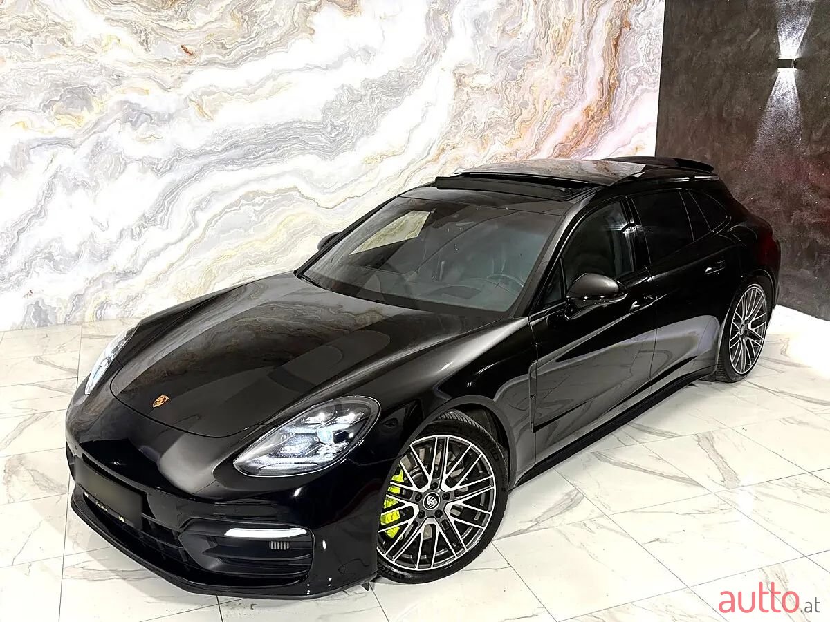 2021' Porsche Panamera photo #1