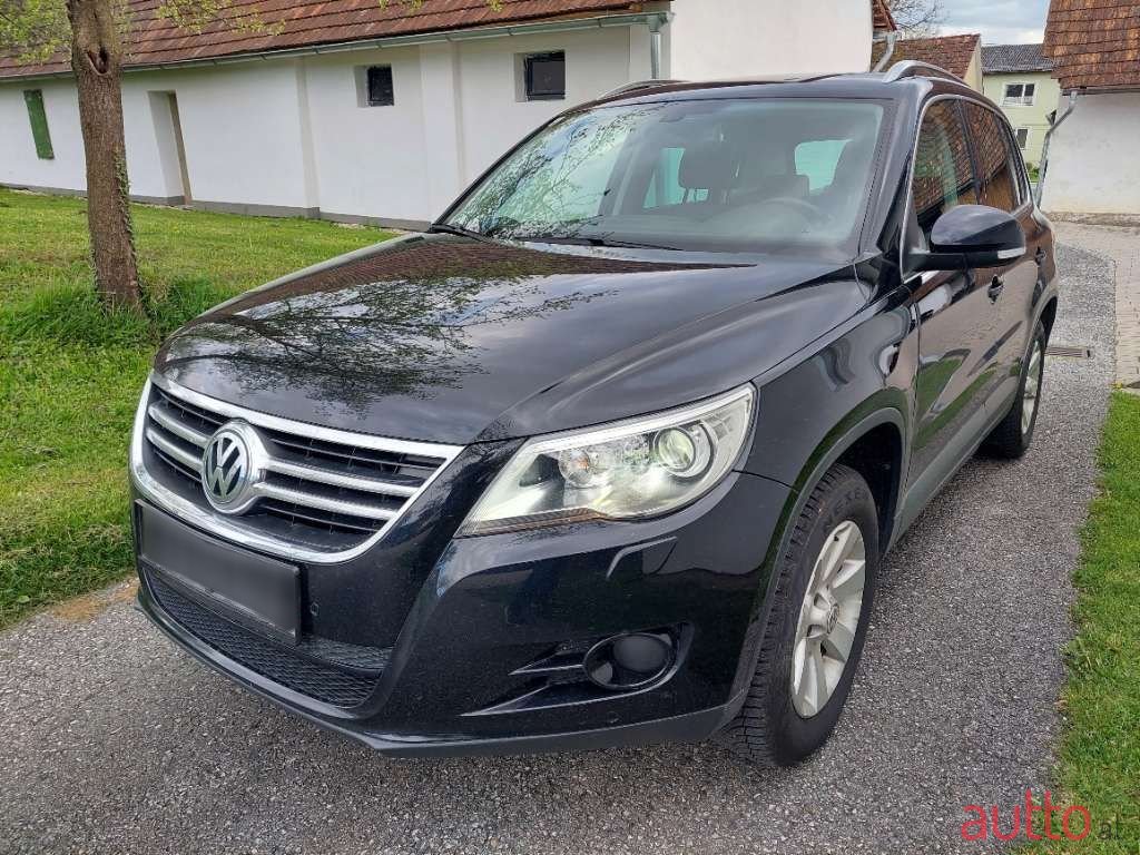 2008' Volkswagen Tiguan photo #3