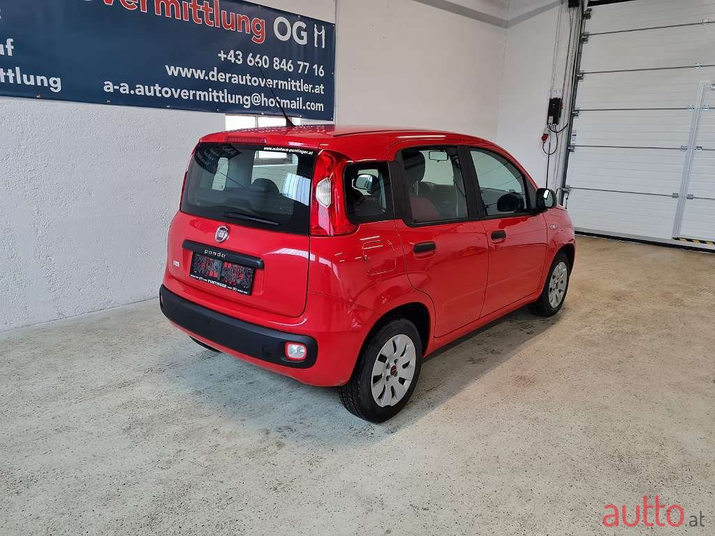 2017' Fiat Panda photo #4