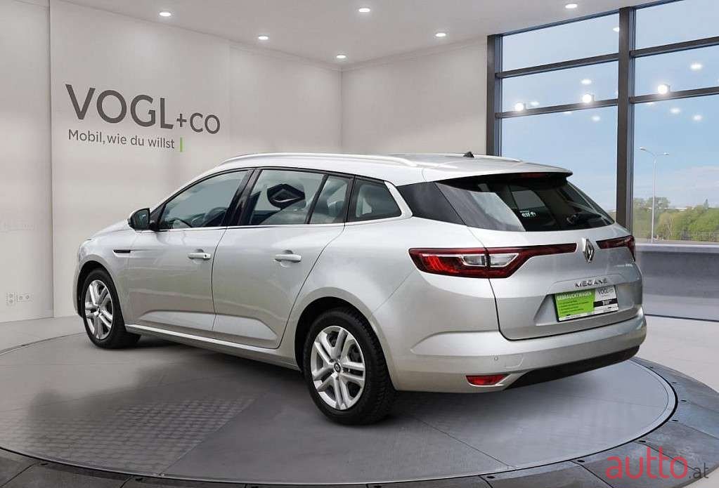 2019' Renault Megane photo #4