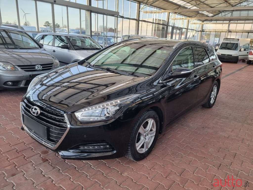 2017' Hyundai i40 photo #2