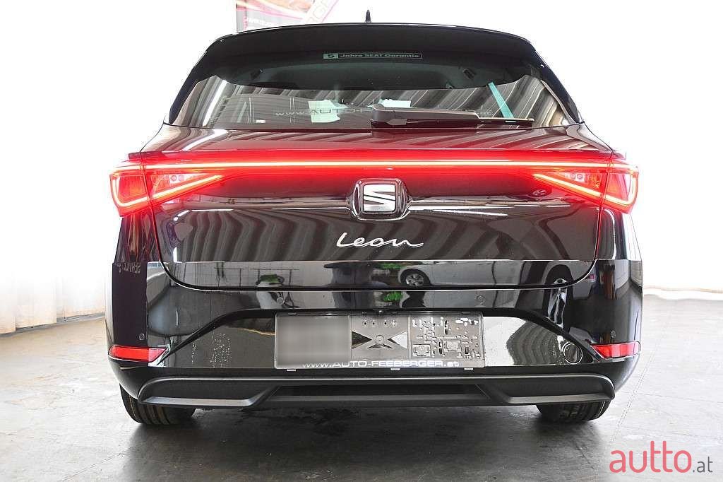 2024' SEAT Leon photo #4