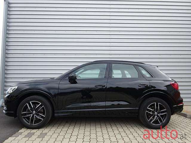2020' Audi Q3 photo #3