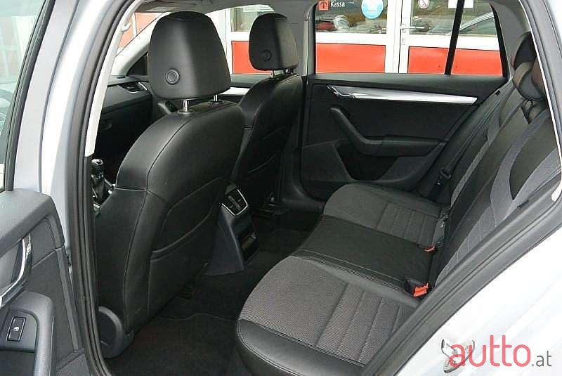 2015' Skoda Octavia photo #6