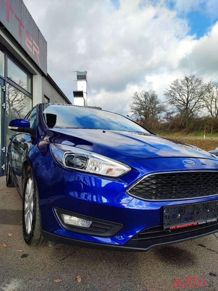 2015' Ford Focus photo #3