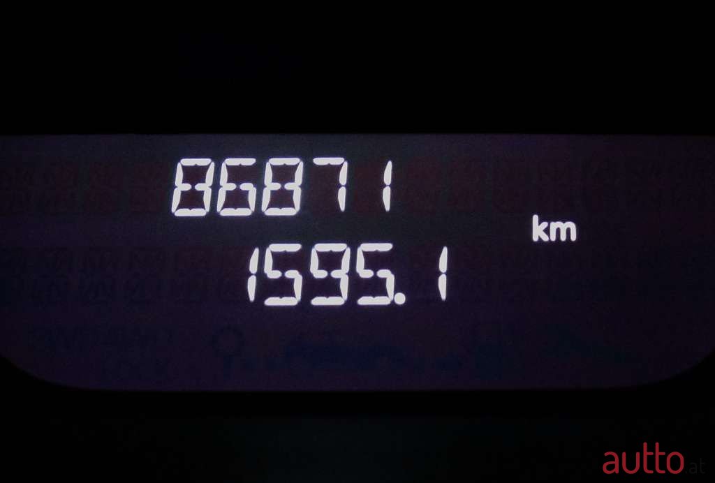 2015' Renault Captur photo #5