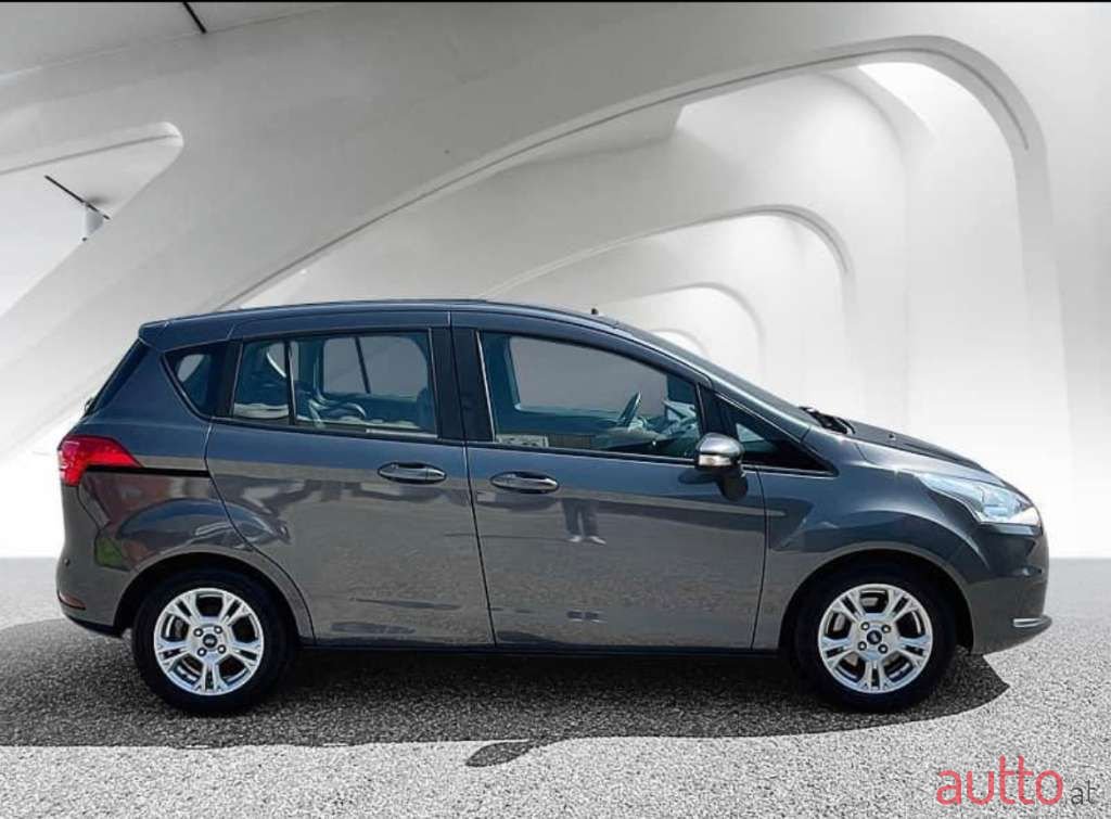 2015' Ford B-MAX photo #4