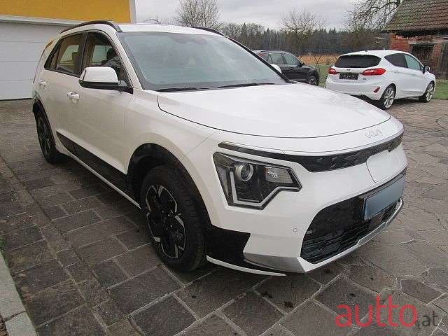 2022' Kia Niro photo #2