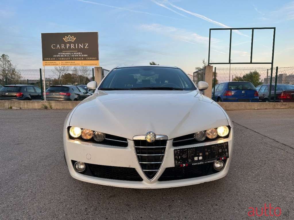 2009' Alfa Romeo 159 photo #2