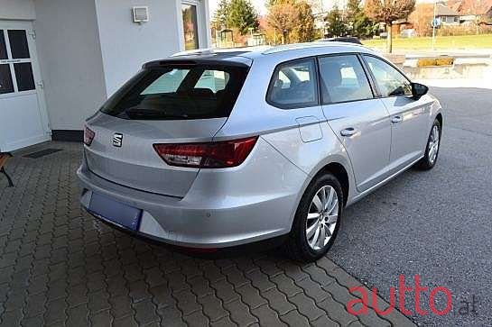 2015' SEAT Leon photo #2
