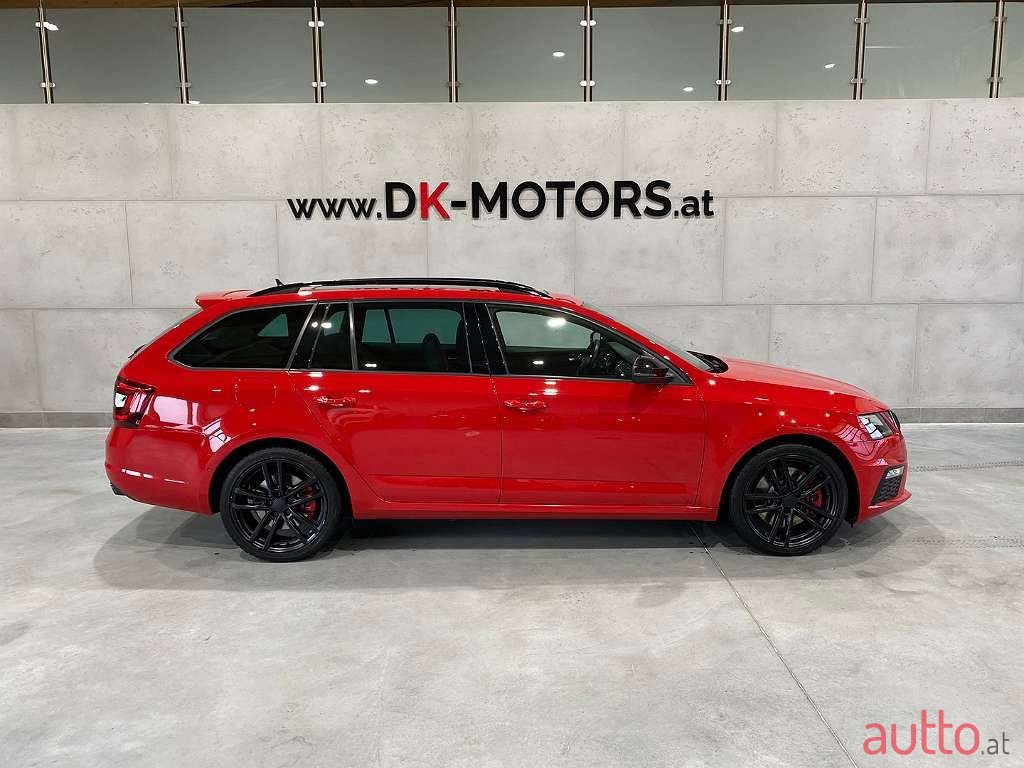 2019' Skoda Octavia photo #1