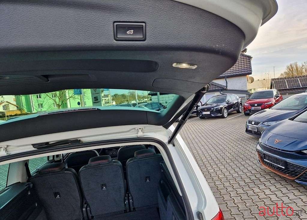 2020' SEAT Alhambra photo #3