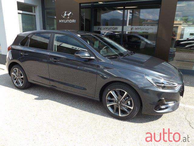 2022' Hyundai i30 photo #1