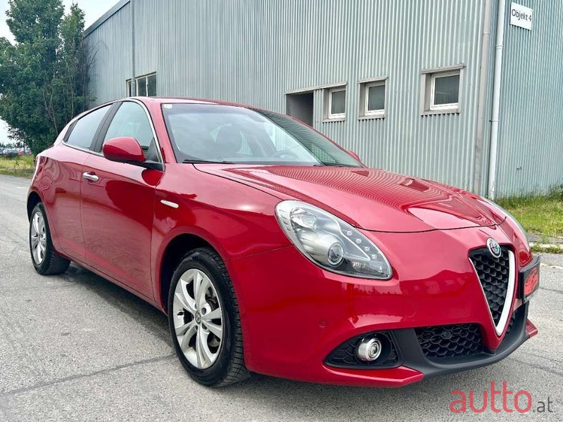 2016' Alfa Romeo Giulietta photo #4