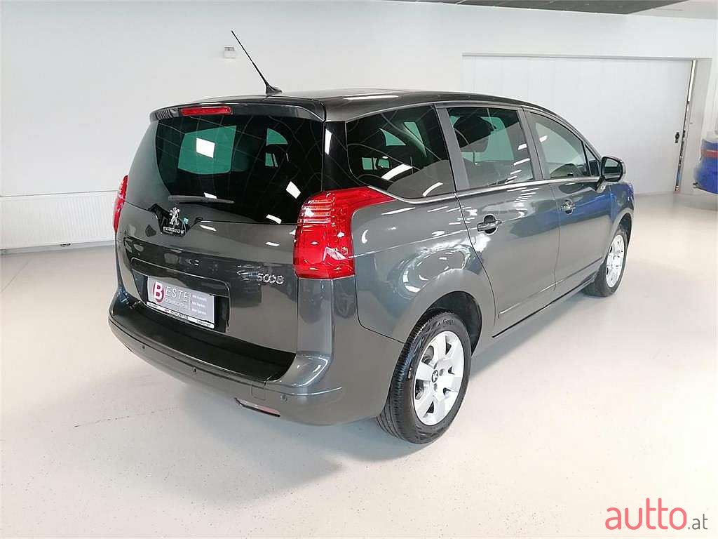 2016' Peugeot 5008 photo #6