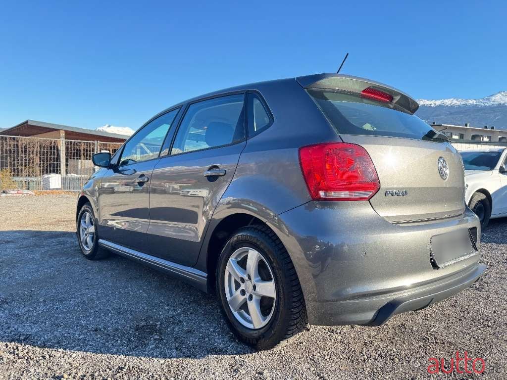 2013' Volkswagen Polo photo #6