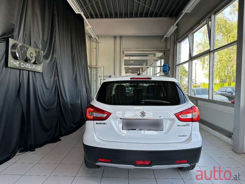 2019' Suzuki SX4 S-Cross photo #6