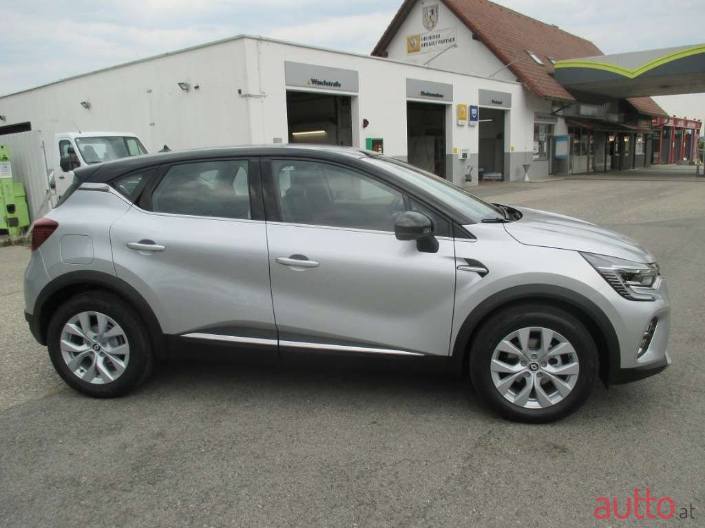 2022' Renault Captur photo #4