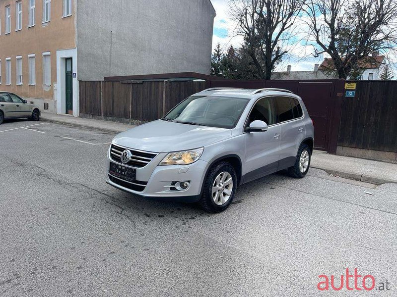 2008' Volkswagen Tiguan photo #6