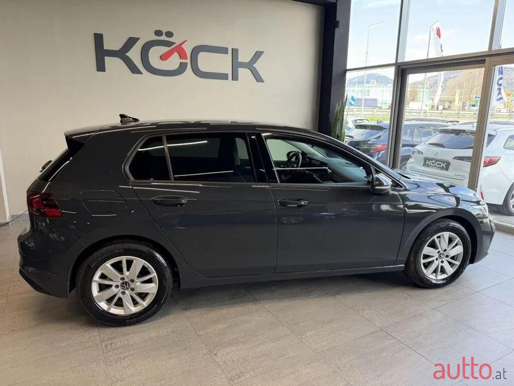 2020' Volkswagen Golf photo #4