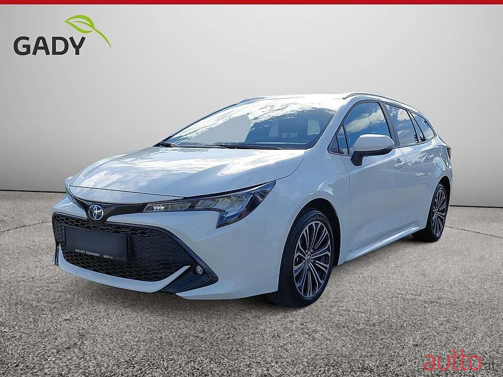 2022' Toyota Corolla photo #1