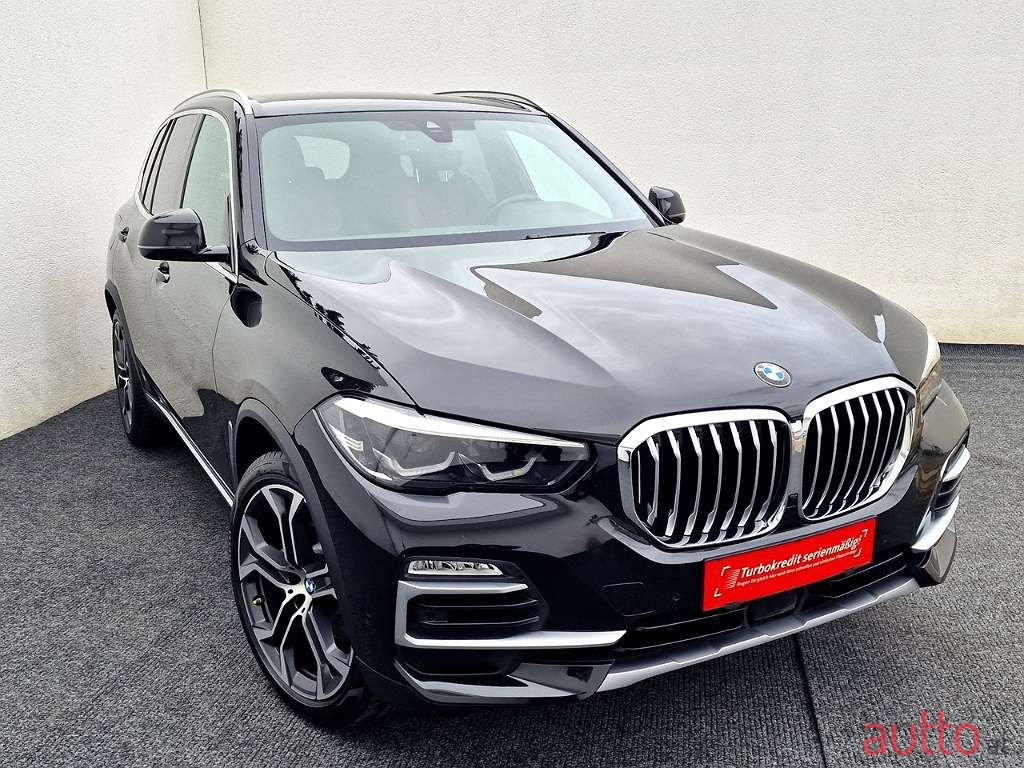 2019' BMW X5 photo #1