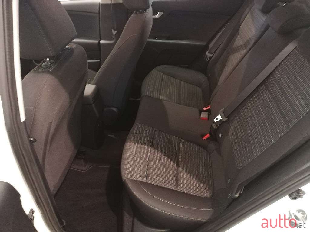 2020' Kia Stonic photo #5