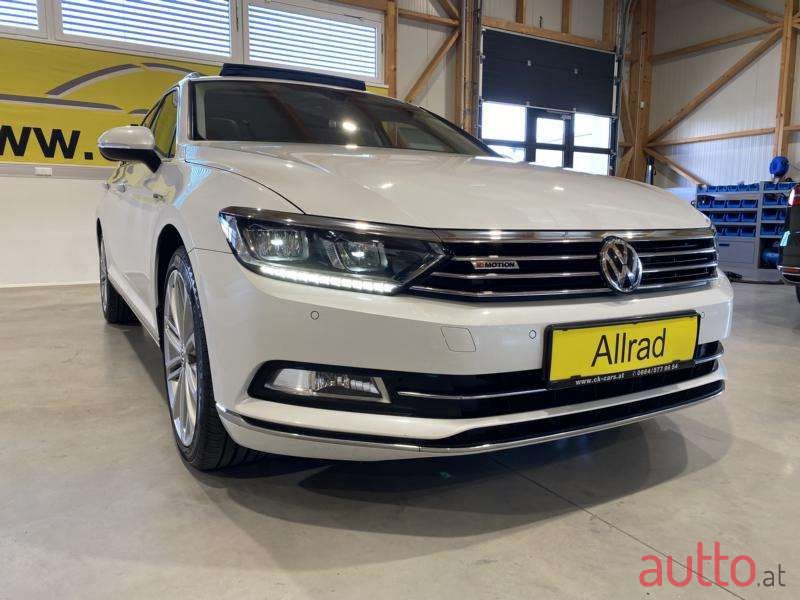 2019' Volkswagen Passat photo #4