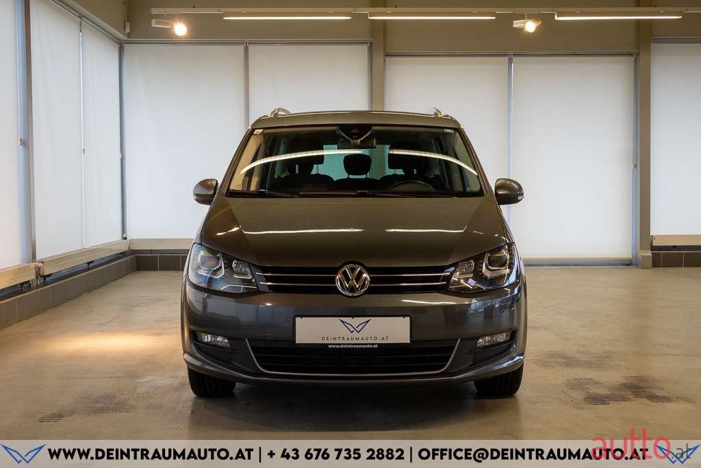 2015' Volkswagen Sharan photo #4