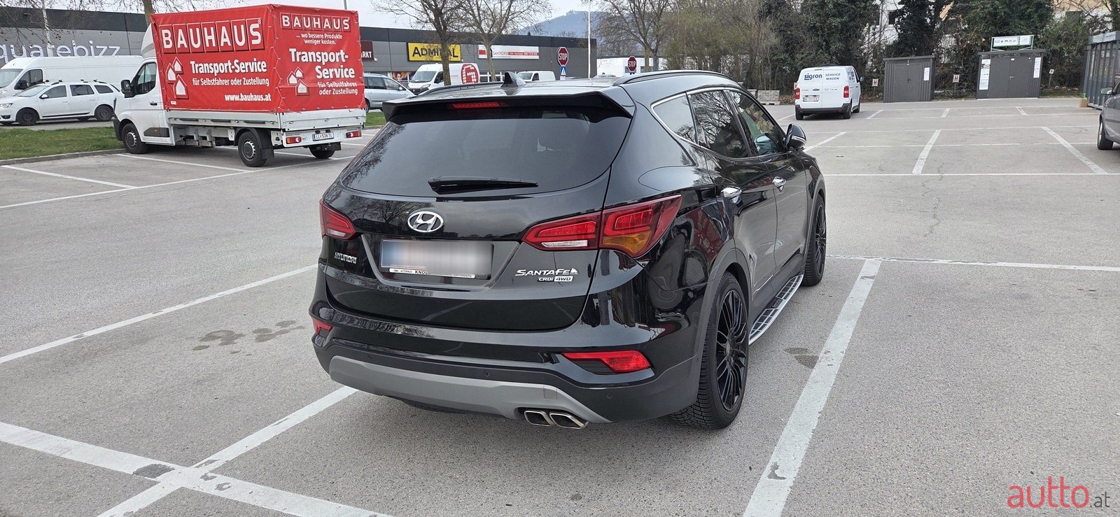 2018' Hyundai Santa Fe photo #3