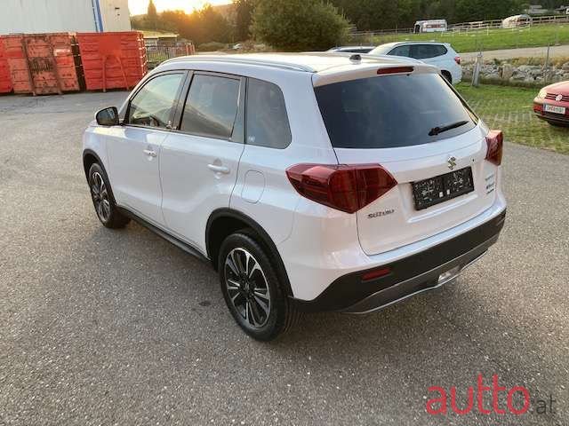 2021' Suzuki Vitara photo #4