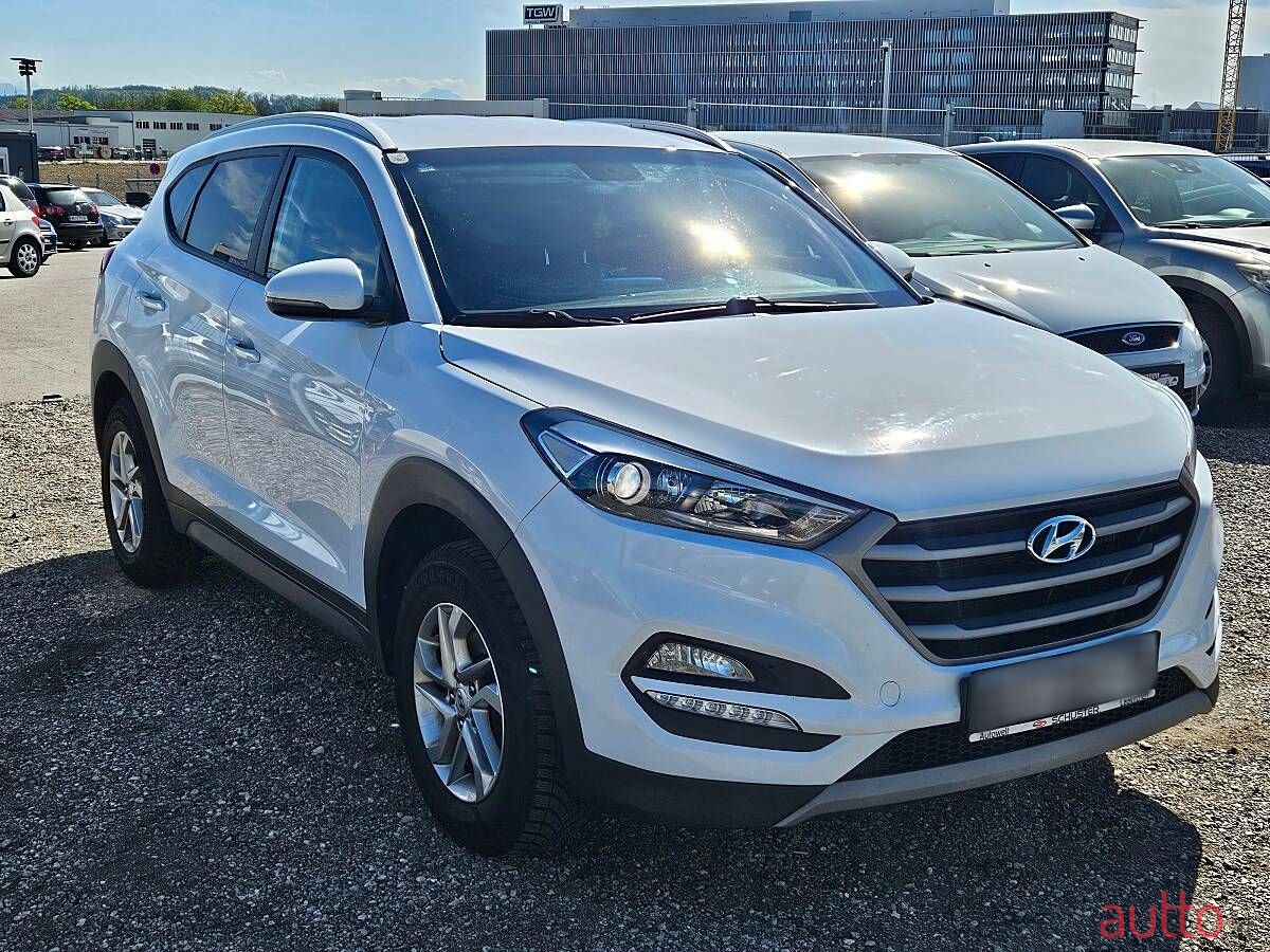 2020' Hyundai Tucson photo #3