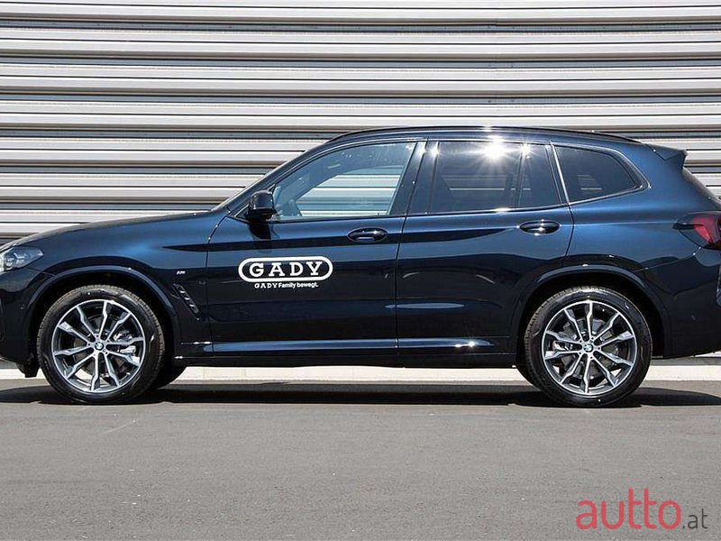 2022' BMW X3 photo #5