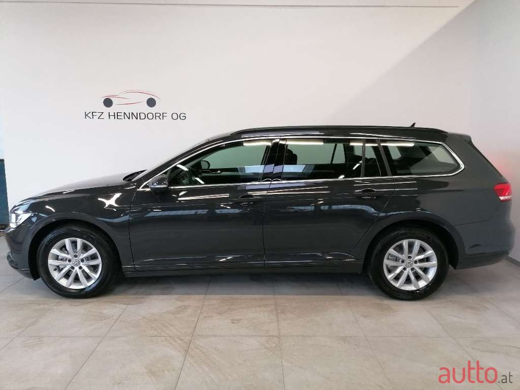 2015' Volkswagen Passat photo #3