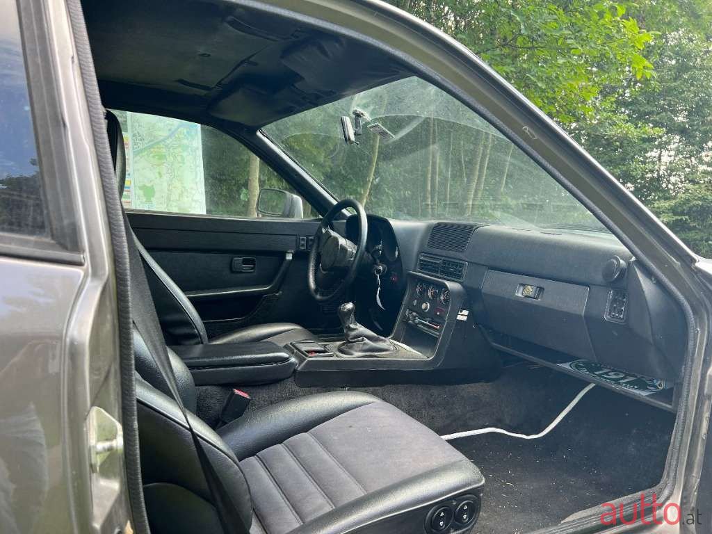 1977' Porsche 924 photo #6