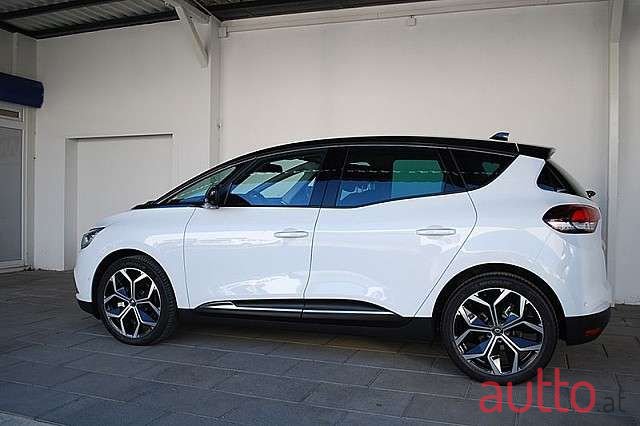 2022' Renault Scenic photo #3